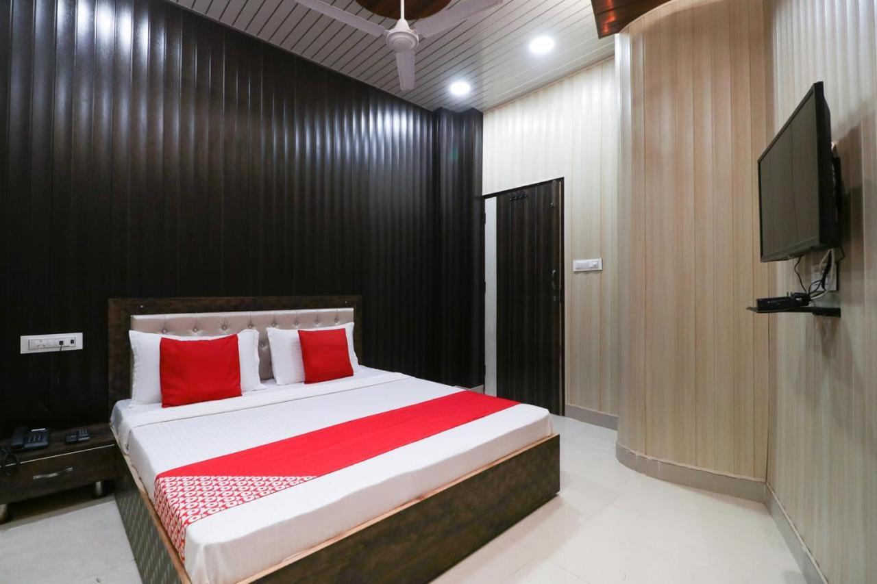 Hotel 7 Deep Лудхиана Экстерьер фото